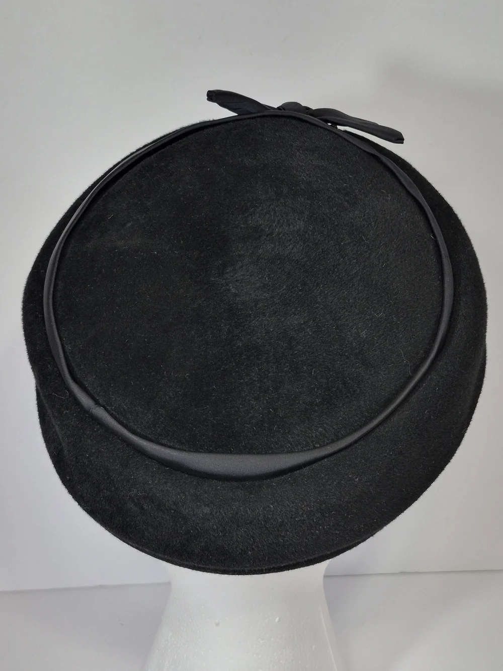 Elegant Black Velour Beret with Jeweled Accent